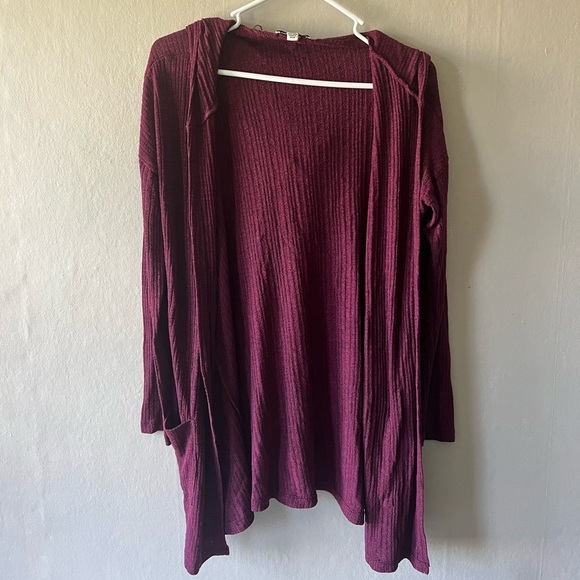 American Eagle Maroon Lightweight Hooded Cardigan Size Medium - Picture 1 of 6